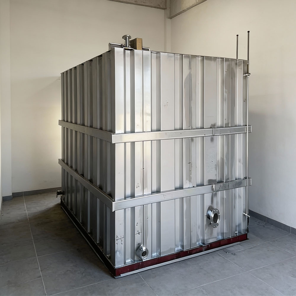 stainless steel ribbed water tank