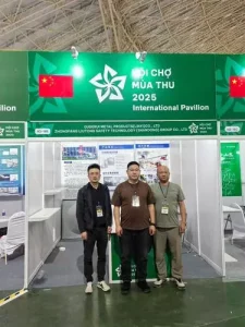 Oudrey actively participated in the Hanoi exhibition