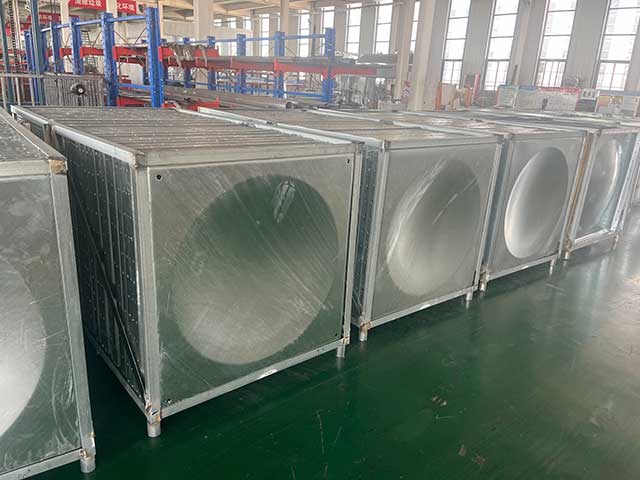 Hot-Dip Galvanized Water Tank Export Packaging