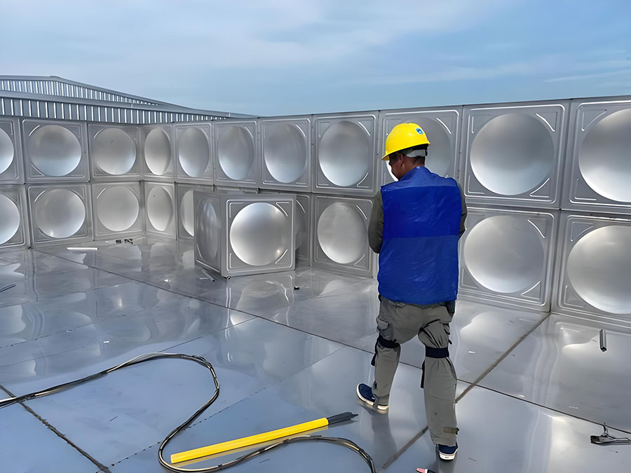 Stainless steel water tank installation