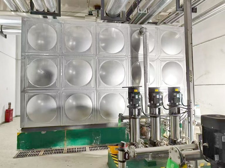 Integrated Stainless Steel Water Tank Pump Room