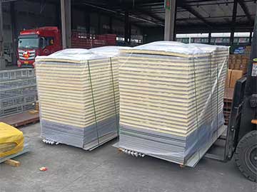 Insulated Stainless Steel Water Tanks