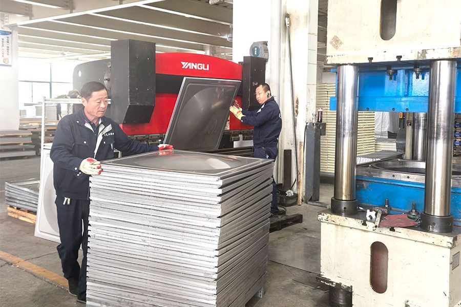 Stainless steel water tank panel production workshop