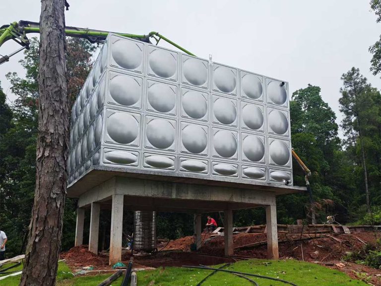 SUS304 Stainless Steel Water Tank for Southeast Asia Resort Integrated Water Supply Project