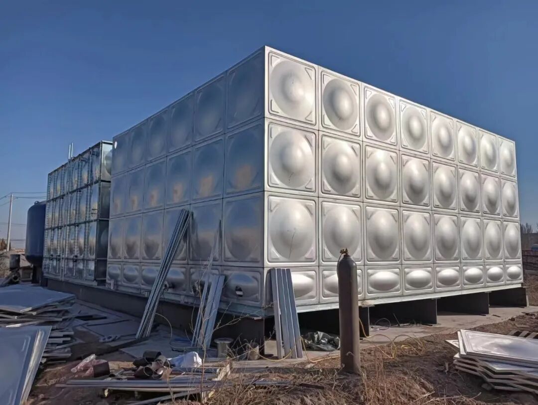 Modular water tank for stable factory production water supply and processing systems