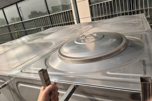 Modular insulated water tanks are widely used for water storage in harsh environments