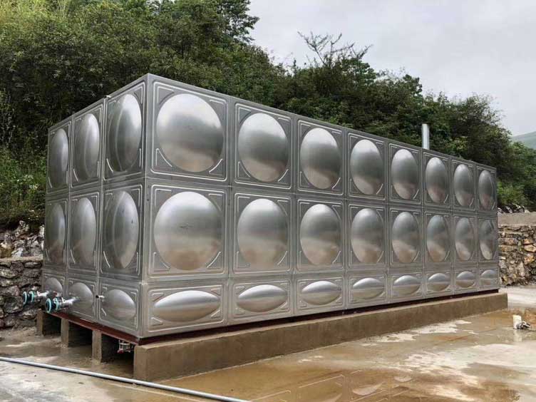 Modular stainless steel water tank for cattle farm drinking system Modular stainless steel water tank for cattle farm drinking system