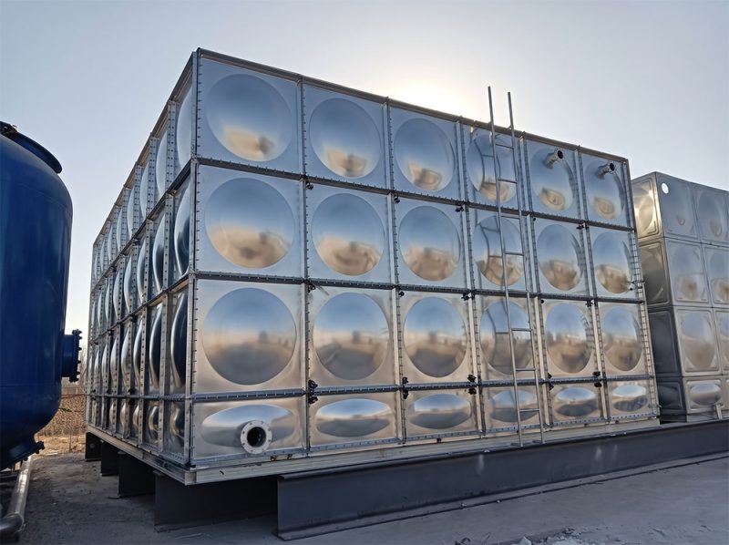 Hot-dip galvanized water tank for a decorative materials factory Hot-dip galvanized water tank for a decorative materials factory