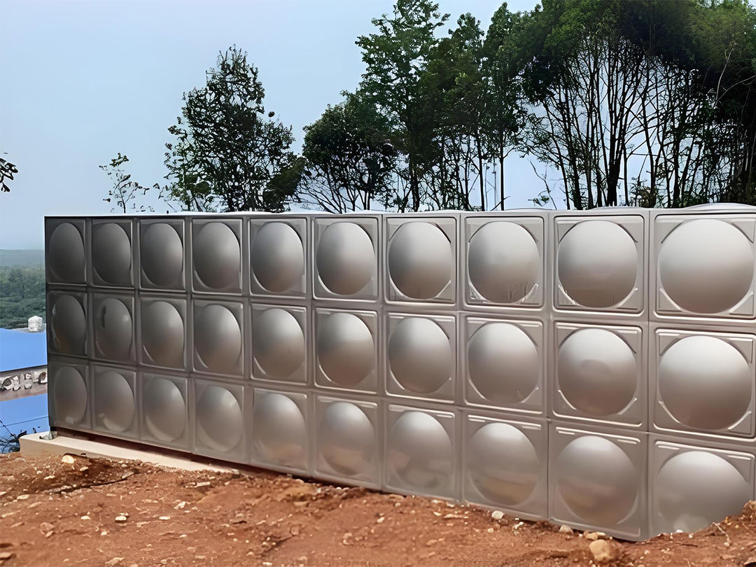 Modular tank supplies stable water for farmland and orchards, supporting irrigation and crop growth.