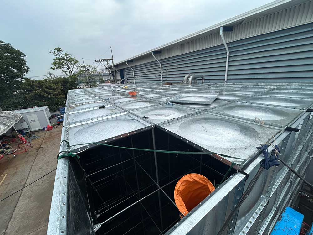 Hot-Dip Galvanized Fire Water Tank Project for a Large Southeast Asian Warehouse